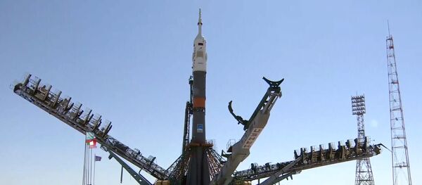 Союз МС-13 установили на стартовой платформе Союз МС-13 установили на стартовой платформе - Sputnik Южная Осетия