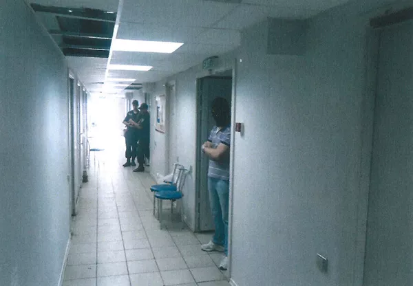 Ужасы секретной тюрьмы СБУ в Мариуполе: бывшие заключенные рассказали о пытках Ужасы секретной тюрьмы СБУ в Мариуполе: бывшие заключенные рассказали о пытках - Sputnik Южная Осетия