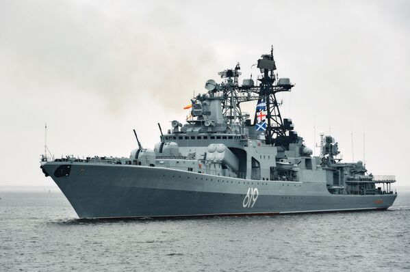 Большой противолодочный корабль Североморск во время репетиции парада в честь Дня ВМФ России в Кронштадте - Sputnik Южная Осетия