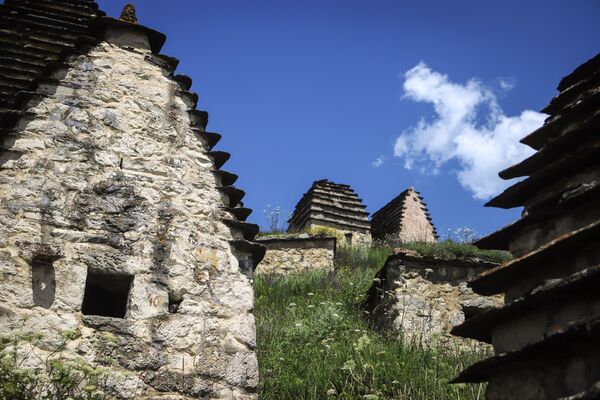 Склепные сооружения на территории архитектурно-этнографического комплекса Город мертвых в Республике Северная Осетия - Sputnik Южная Осетия