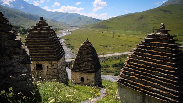Склепные сооружения на территории архитектурно-этнографического комплекса Город мертвых в Республика Северная Осетия - Sputnik Южная Осетия
