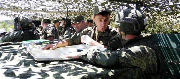 Оперативные группы МО РЮО и 4 ВБ проводят совместную работу Оперативные группы МО РЮО и 4 ВБ проводят совместную работу - Sputnik Южная Осетия