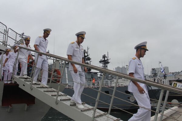 Торжественная церемония встречи фрегата «Куанг Чунг» Военно-Морских Сил Вьетнама во Владивостоке  - Sputnik Южная Осетия