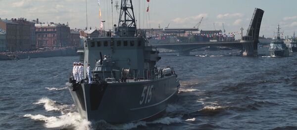 От Владивостока до Петербурга: в России прошли парады в честь ВМФ От Владивостока до Петербурга: в России прошли парады в честь ВМФ - Sputnik Южная Осетия
