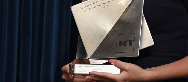 Награда международной премии The Khaled Alkhateb Memorial Awards - Sputnik Южная Осетия