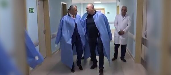 Президент бабӕрӕг кодта фӕцӕфуӕвӕг милиционерты Президент бабӕрӕг кодта фӕцӕфуӕвӕг милиционерты - Sputnik Хуссар Ирыстон