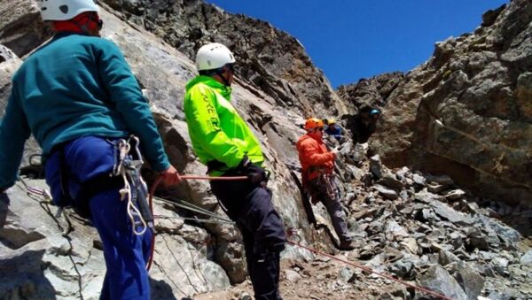 В горах Северной Осетии спасли альпинистов из Ивановской области - Sputnik Южная Осетия