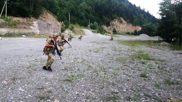 Спецназ МО Южной Осетии отработал боевые задачи в ходе тактико-специальных учений - Sputnik Южная Осетия