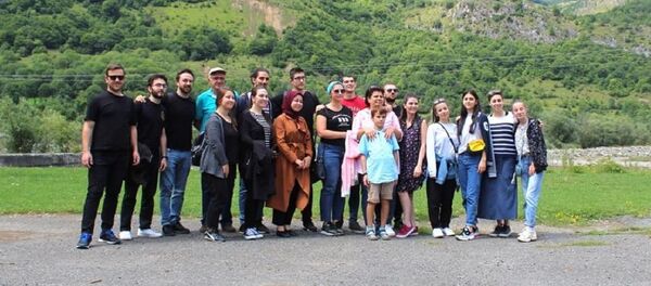 Участники Этнолагеря-2019 побывали в Дзауском районе Южной Осетии Участники Этнолагеря-2019 побывали в Дзауском районе Южной Осетии - Sputnik Южная Осетия