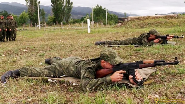 Боевые стрельбы курсантов российских военных вузов