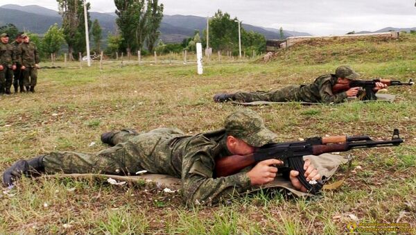 Боевые стрельбы курсантов российских военных вузов - Sputnik Южная Осетия