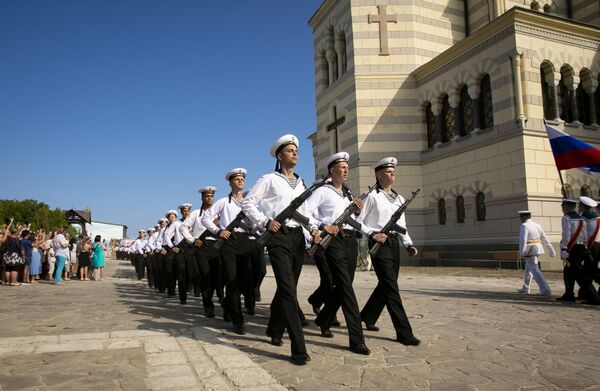 Бибилов принял участие в приведении к присяге курсантов в Севастополе - Sputnik Южная Осетия