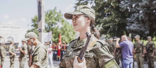 Приведение к присяге курсантов и солдат срочной службы Приведение к присяге курсантов и солдат срочной службы - Sputnik Южная Осетия