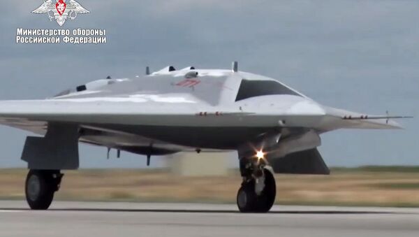 Первый полет новейшего беспилотника «Охотник» - Sputnik Южная Осетия