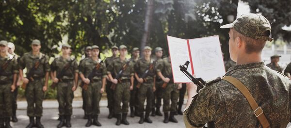 Приведение к присяге курсантов и солдат срочной службы Приведение к присяге курсантов и солдат срочной службы - Sputnik Южная Осетия