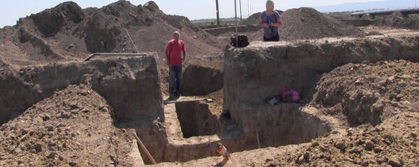 Археологи из нескольких регионов России проводят раскопки в Северной Осетии Археологи из нескольких регионов России проводят раскопки в Северной Осетии - Sputnik Южная Осетия