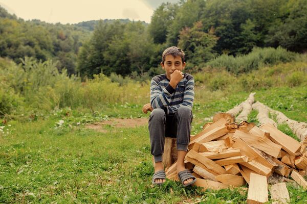 Мальчик Ричард отдыхает у бабушки в селе Ногкау. - Sputnik Южная Осетия