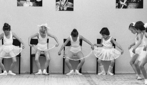 Занятия хореографией. 1985 год - Sputnik Южная Осетия