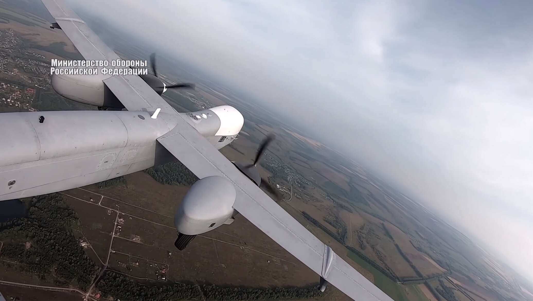 Фото беспилотника военного украинского в небе