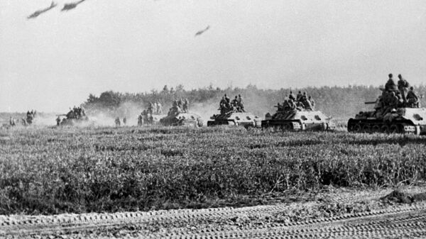 Битва на Курской дуге (5 июля 1943 г. -  23 августа 1943 г.)  - Sputnik Южная Осетия