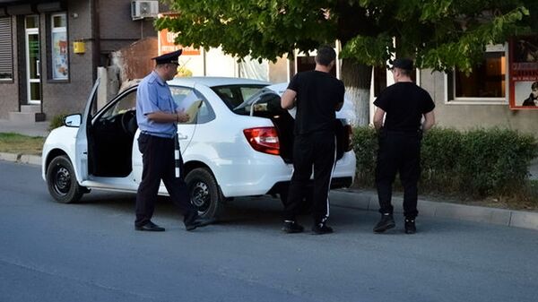 Проверка на дорогах: в Южной Осетии начались масштабные рейды Проверка на дорогах: в Южной Осетии начались масштабные рейды - Sputnik Южная Осетия