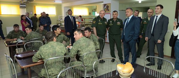 Доклад Министра обороны Ибрагима Гассеева о проведении военных сборов с участием граждан, пребывающих в запасе Доклад Министра обороны Ибрагима Гассеева о проведении военных сборов с участием граждан, пребывающих в запасе - Sputnik Южная Осетия