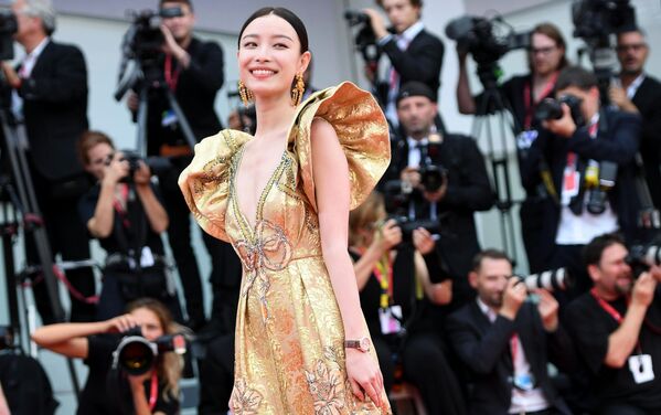 Китайская актриса Ни Ни на красной дорожке церемонии открытия 76-го Венецианского международного кинофестиваля - Sputnik Южная Осетия