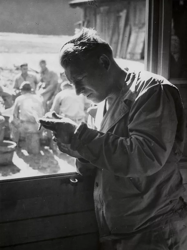 Вторая мировая война. 1945 г. Швейцария. Бывший советский военнопленный перед репатриацией, организованной при участии МККК Вторая мировая война. 1945 г. Швейцария. Бывший советский военнопленный перед репатриацией, организованной при участии МККК - Sputnik Южная Осетия
