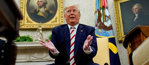 Президент США Дональд Трамп в Овальном кабинете Белого дома  Президент США Дональд Трамп в Овальном кабинете Белого дома  - Sputnik Южная Осетия