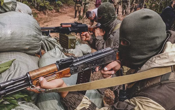 Сотрудник Погранслужбы КГБ Южной Осетии на посту у села Цнелис Сотрудник Погранслужбы КГБ Южной Осетии на посту у села Цнелис - Sputnik Южная Осетия