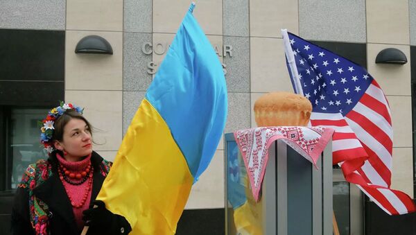 Флаги Украины и США - Sputnik Южная Осетия