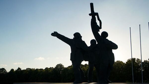 Что будет с памятником Освободителям в Риге - Sputnik Южная Осетия