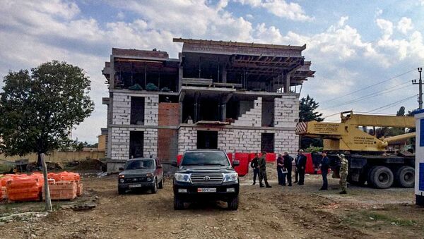 Строительство 18-ти квартирного жилого дома в поселке Знаур - Sputnik Южная Осетия