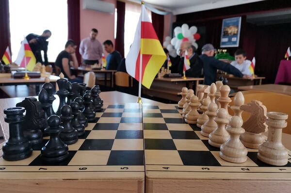 В Цхинвале завершился 4-ый чемпионат Южной Осетии по быстрым шахматам - Sputnik Южная Осетия