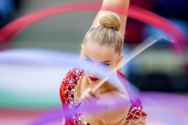 Датская гимнастка Эмили Кристенсен на выступлении по художественной гимнастике в Баку - Sputnik Южная Осетия