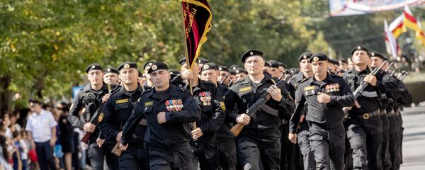 Парад Парад - Sputnik Хуссар Ирыстон