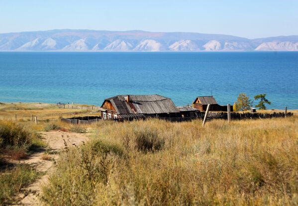 Дом в Прибайкальском национальном парке на побережье Байкала в Иркутской области - Sputnik Южная Осетия