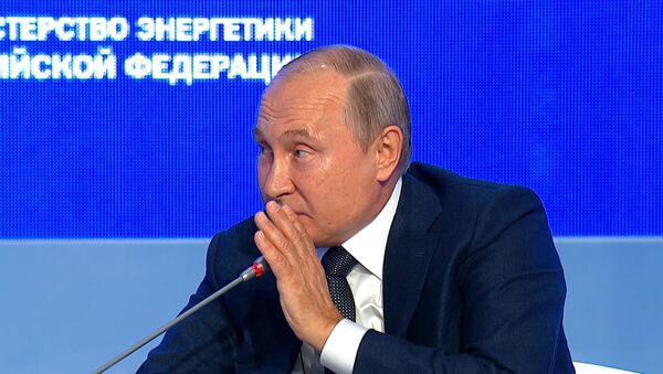 Путин пошутил о намерении России вмешаться в выборы США в 2020 году - Sputnik Южная Осетия