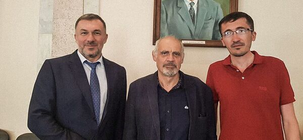 Ирыстонмæ æрцыд зындгонд ахуыргонд Жорж Дюмезилы фæдон Ирыстонмæ æрцыд зындгонд ахуыргонд Жорж Дюмезилы фæдон - Sputnik Хуссар Ирыстон