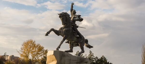 Памятник Суворову в Тирасполе - Sputnik Южная Осетия