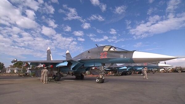 СПУТНИК_Авиатехники проверили ракеты воздух-воздух на Су-34 перед вылетом в Сирии - Sputnik Южная Осетия