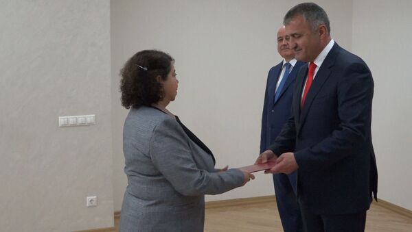 Посол Никарагуа вручил президенту Южной Осетии верительные грамоты – видео церемонии - Sputnik Южная Осетия