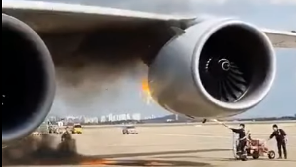 Пожар двигателя самолета в аэропорту Сеула  - Sputnik Южная Осетия