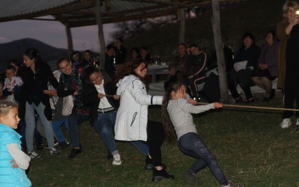 Фамильный праздник в селе Борджнис - Sputnik Южная Осетия