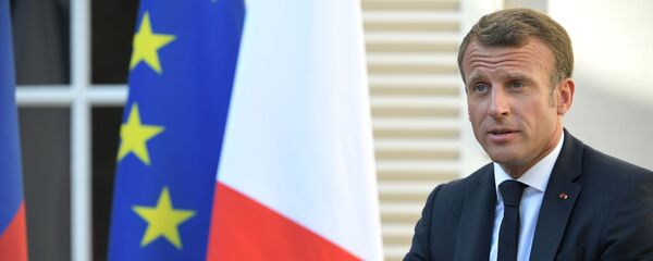 Президент Франции Эммануэль Макрон Президент Франции Эммануэль Макрон - Sputnik Южная Осетия