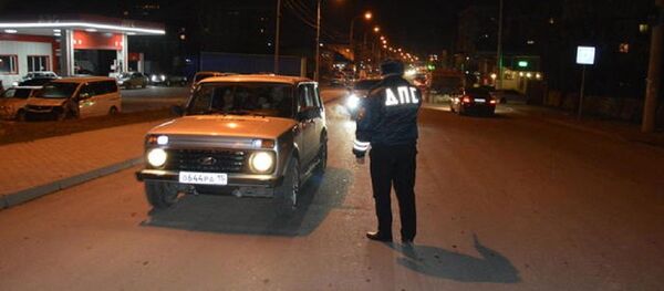 УГИБДД призывает автовладельцев перейти на зимнюю резину УГИБДД призывает автовладельцев перейти на зимнюю резину - Sputnik Южная Осетия