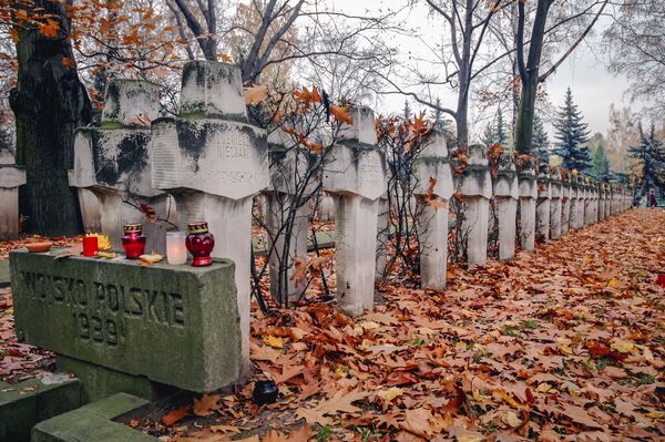 Военное кладбище Повазки в Варшаве - Sputnik Южная Осетия