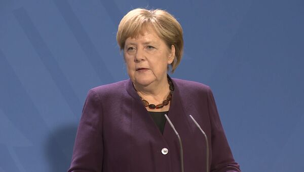 Меркель раскритиковала слова Макрона о смерти мозга НАТО - Sputnik Южная Осетия