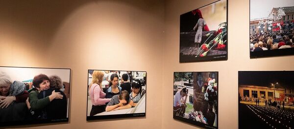 Петербурджы байгом ис Беслӕны трагедийы амӕттӕгты мысӕнӕн фоторавдыст - Sputnik Хуссар Ирыстон