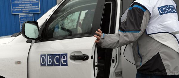 Наблюдатели ОБСЕ осматривают КПП Новоазовск - Sputnik Южная Осетия